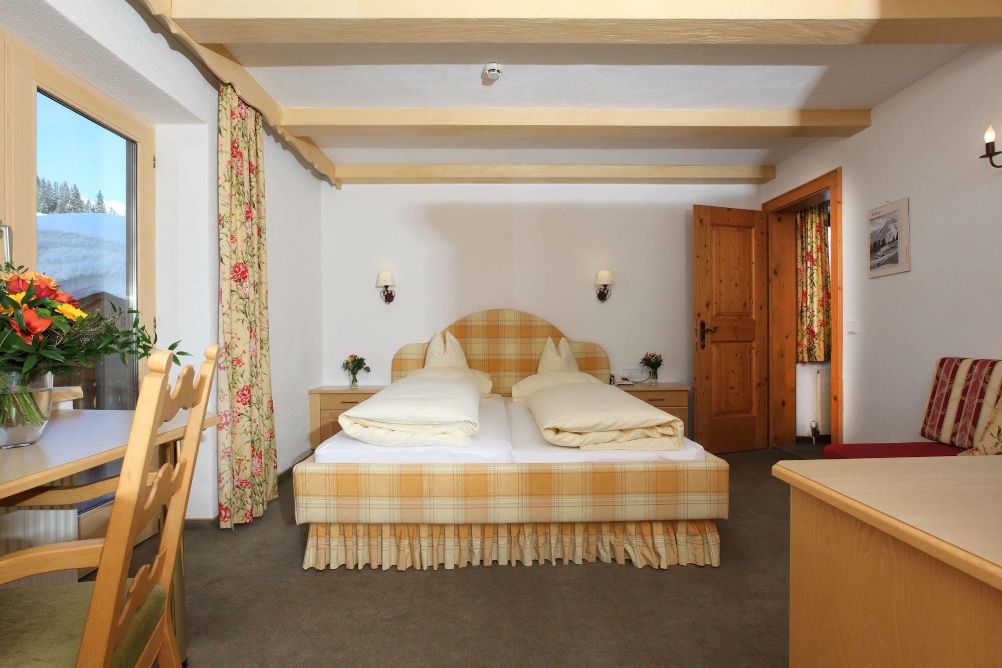 Hotel Anemone Lech am Arlberg Exterior photo